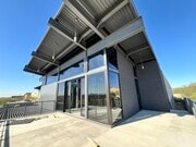 clubhouse second level patio