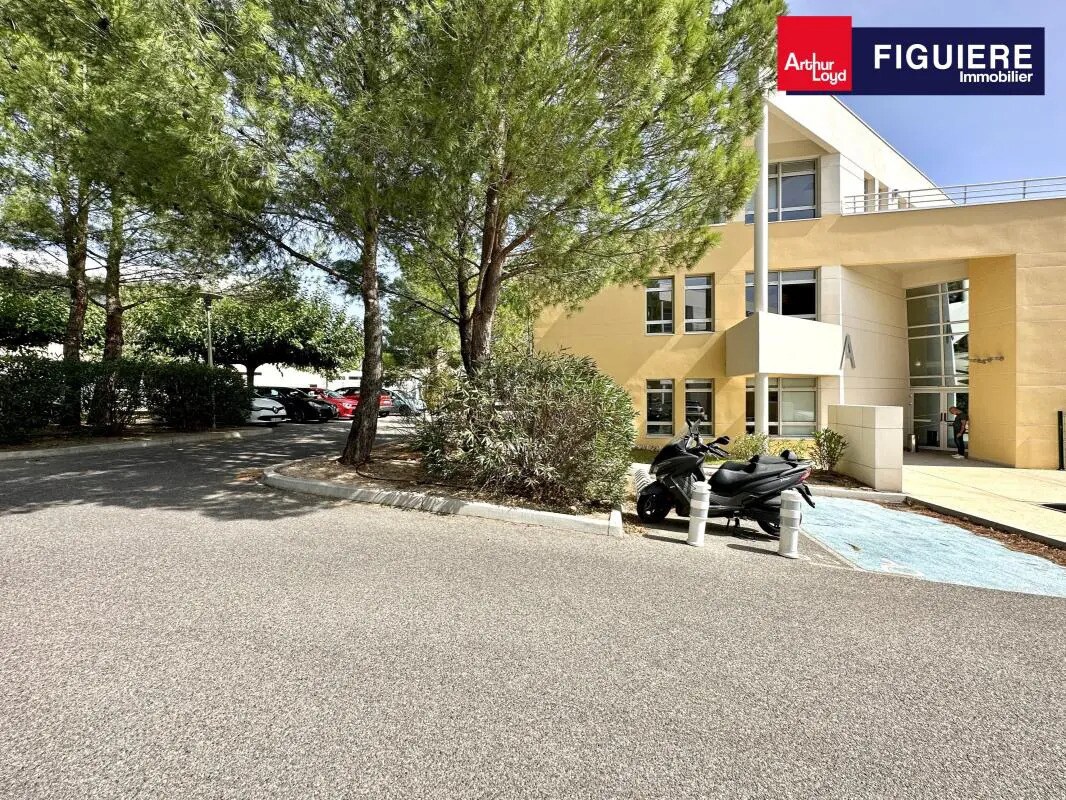 Office in Aix-en-Provence for lease Building Photo- Image 1 of 9