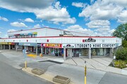 White Shield Plaza - Épicerie