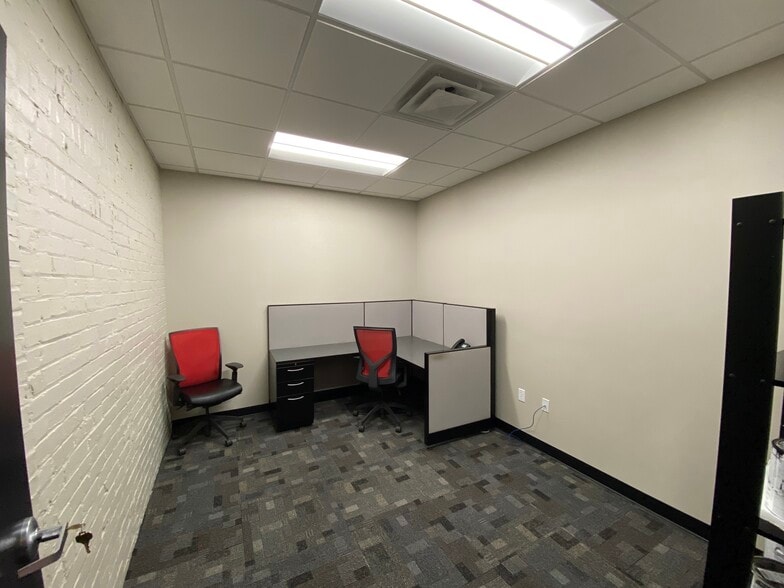 128 N Main St, Logan, UT for lease - Interior Photo - Image 2 of 5