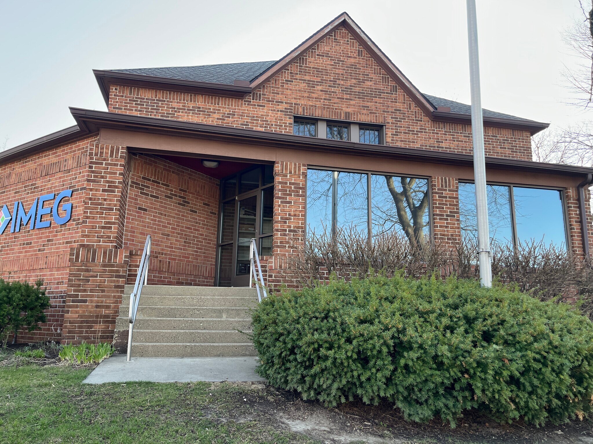 201 S Ann Arbor St, Saline, MI à vendre Photo du bâtiment- Image 1 de 15