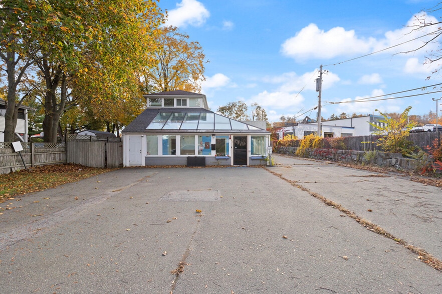 430 Maple St, Danvers, MA for sale - Building Photo - Image 3 of 25