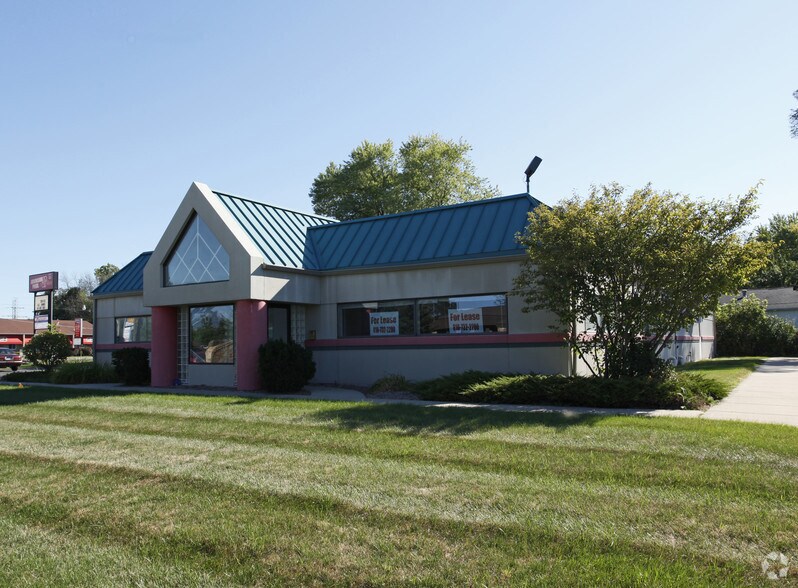 6015 W Pierson Rd, Flushing, MI à vendre - Photo principale - Image 1 de 20