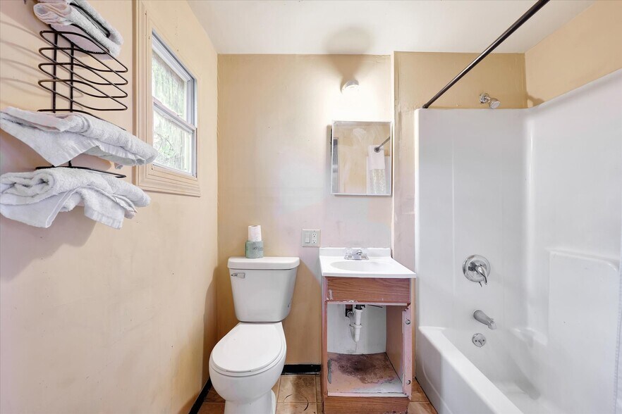 1824 E Main St, Danville, IL à vendre - Photo du bâtiment - Image 3 de 31