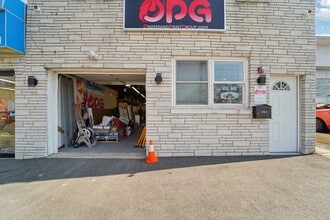 593-595 New York Ave, Lyndhurst, NJ for lease Interior Photo- Image 2 of 21