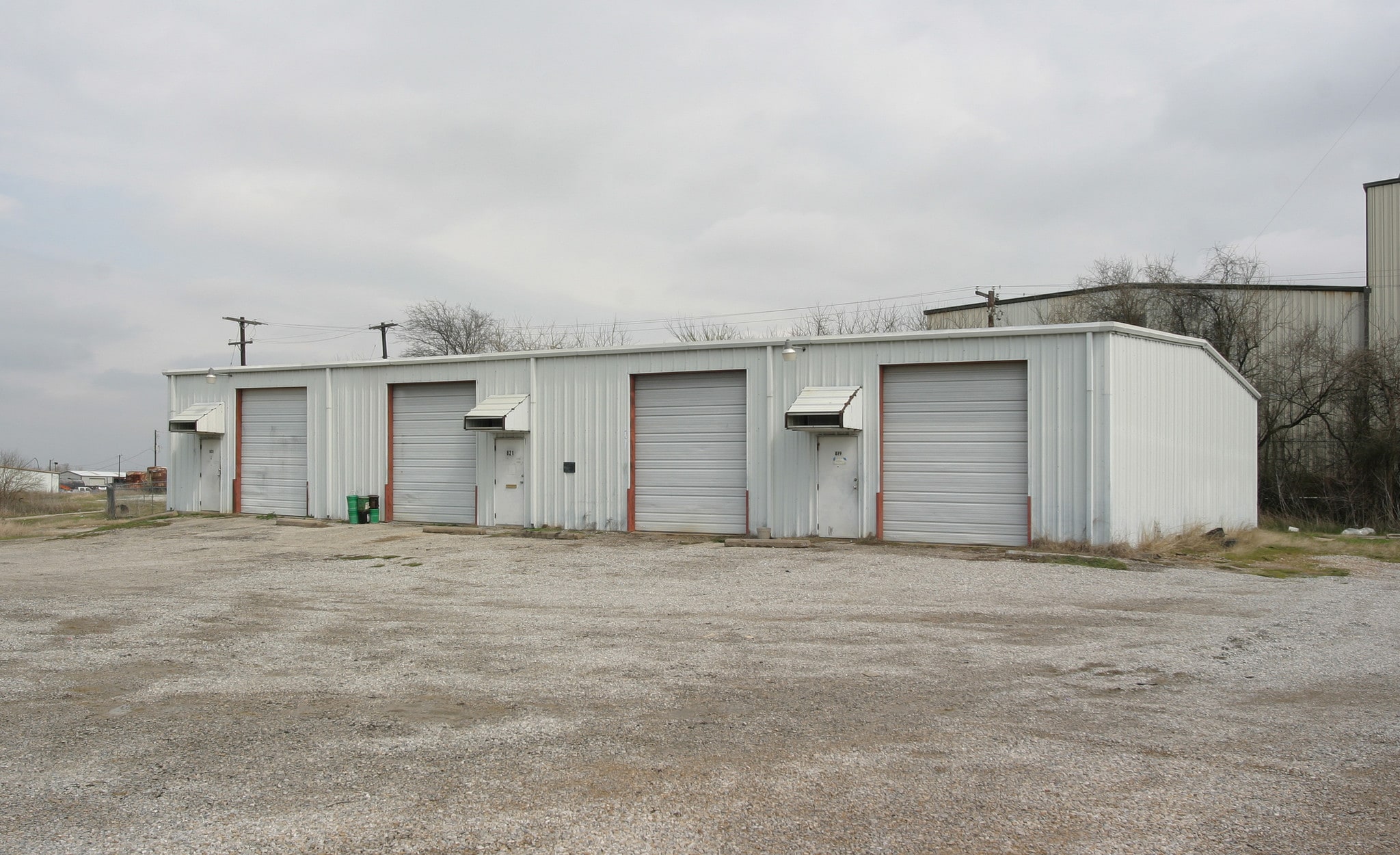 819-825 S 6th Ave, Mansfield, TX for sale Primary Photo- Image 1 of 2