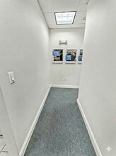 6 Drummond Pl, Red Bank, NJ à louer Photo intérieure- Image 2 de 18