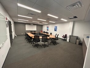 445 Electronics Pky, Liverpool, NY for lease Interior Photo- Image 1 of 6