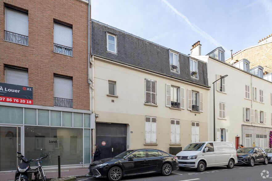 Office in Levallois-Perret for lease - Building Photo - Image 2 of 2