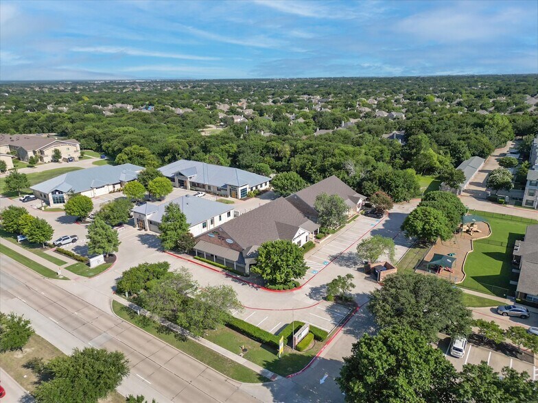 5601-5605 Virginia Pky, McKinney, TX à vendre - Aérien - Image 3 de 39
