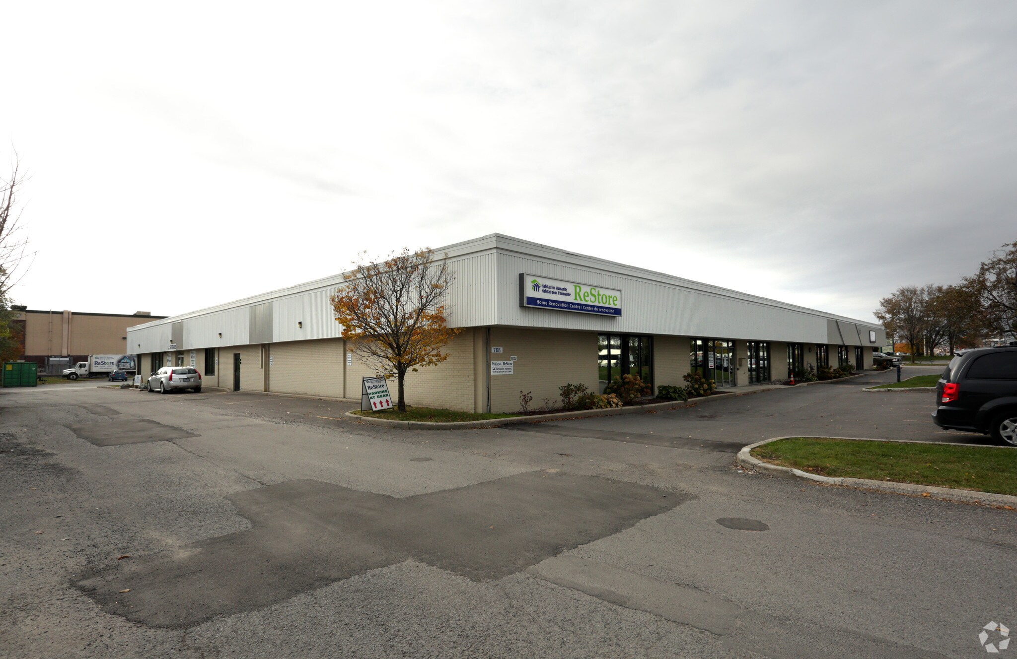 760-768 Belfast Rd, Ottawa, ON à vendre Photo principale- Image 1 de 1