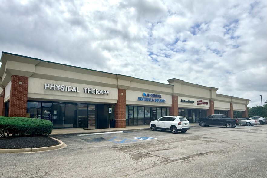 2760 Jefferson Centre Way, Jeffersonville, IN for lease - Building Photo - Image 2 of 3