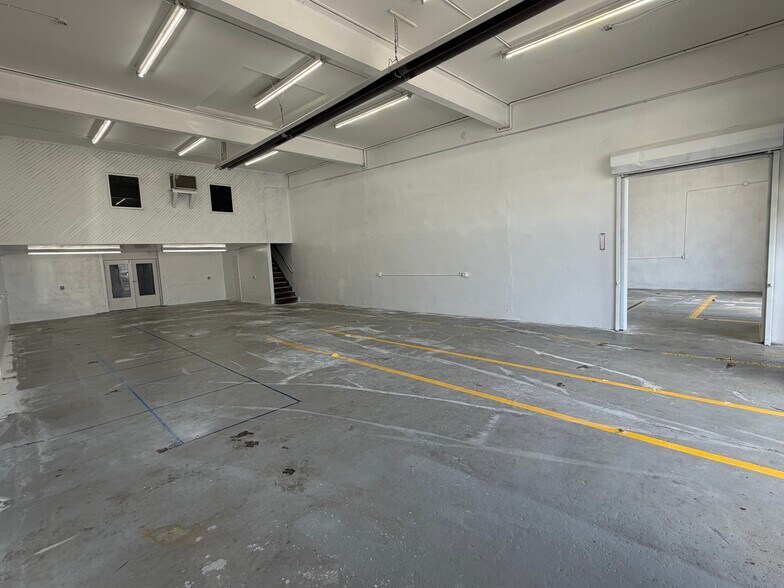 202-220 Vanderpool St, Newark, NJ à louer - Photo du bâtiment - Image 3 de 6