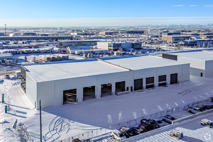 6 Wrangler Pl, Rocky View No 44, AB à louer - Aérien - Image 3 de 7