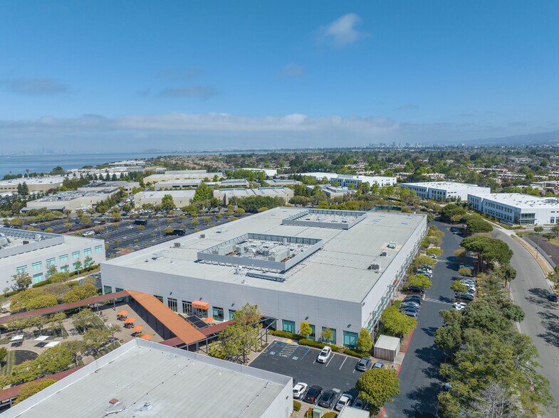 1740-1750 North Loop Rd, Alameda, CA à louer - Photo du bâtiment - Image 2 de 6