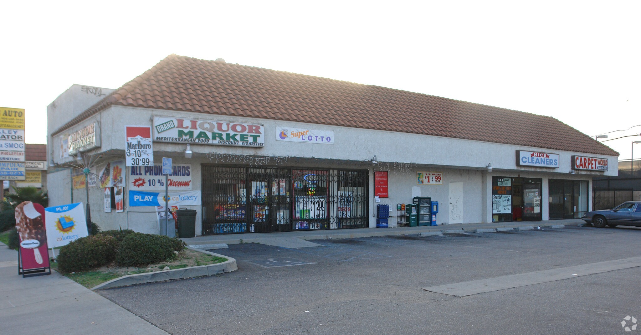 904 E Arrow Hwy, Covina, CA à louer Photo principale- Image 1 de 32