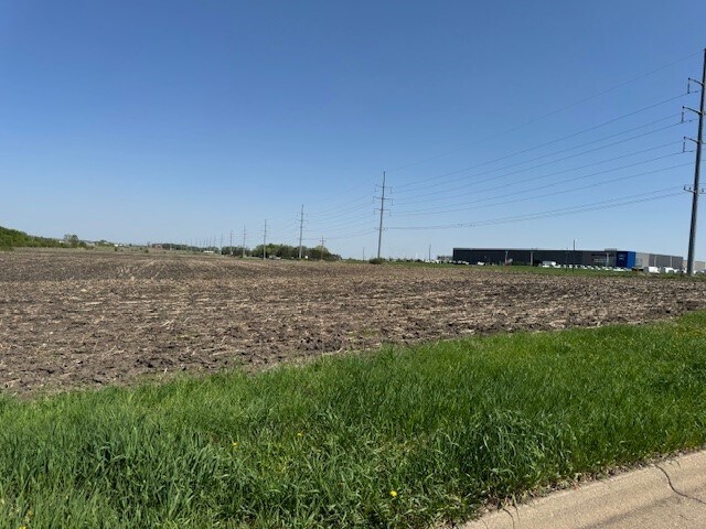 1-3X Lakeville, Lakeville, MN for sale - Building Photo - Image 2 of 7