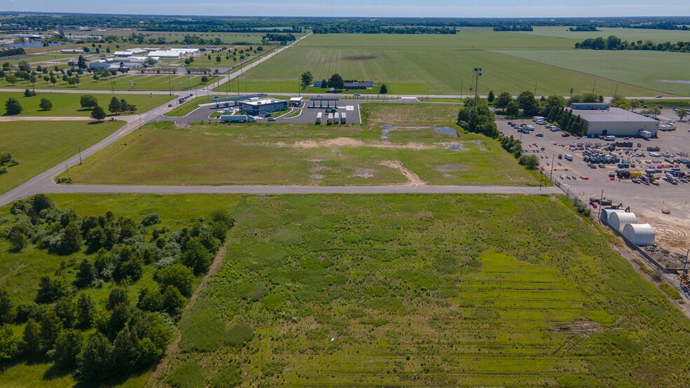 E Division Rd, Valparaiso, IN for sale - Building Photo - Image 2 of 3