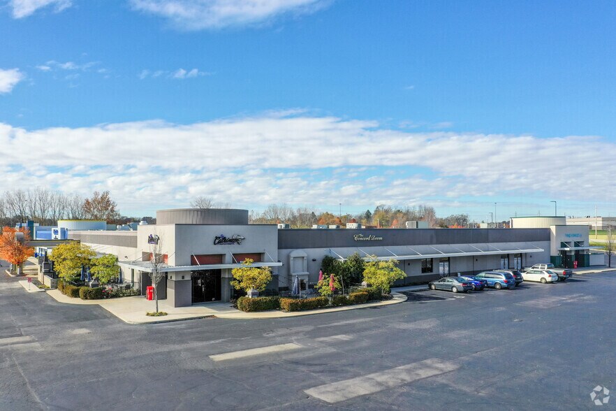 865 W Market St, Troy, OH à louer - Photo du bâtiment - Image 1 de 18