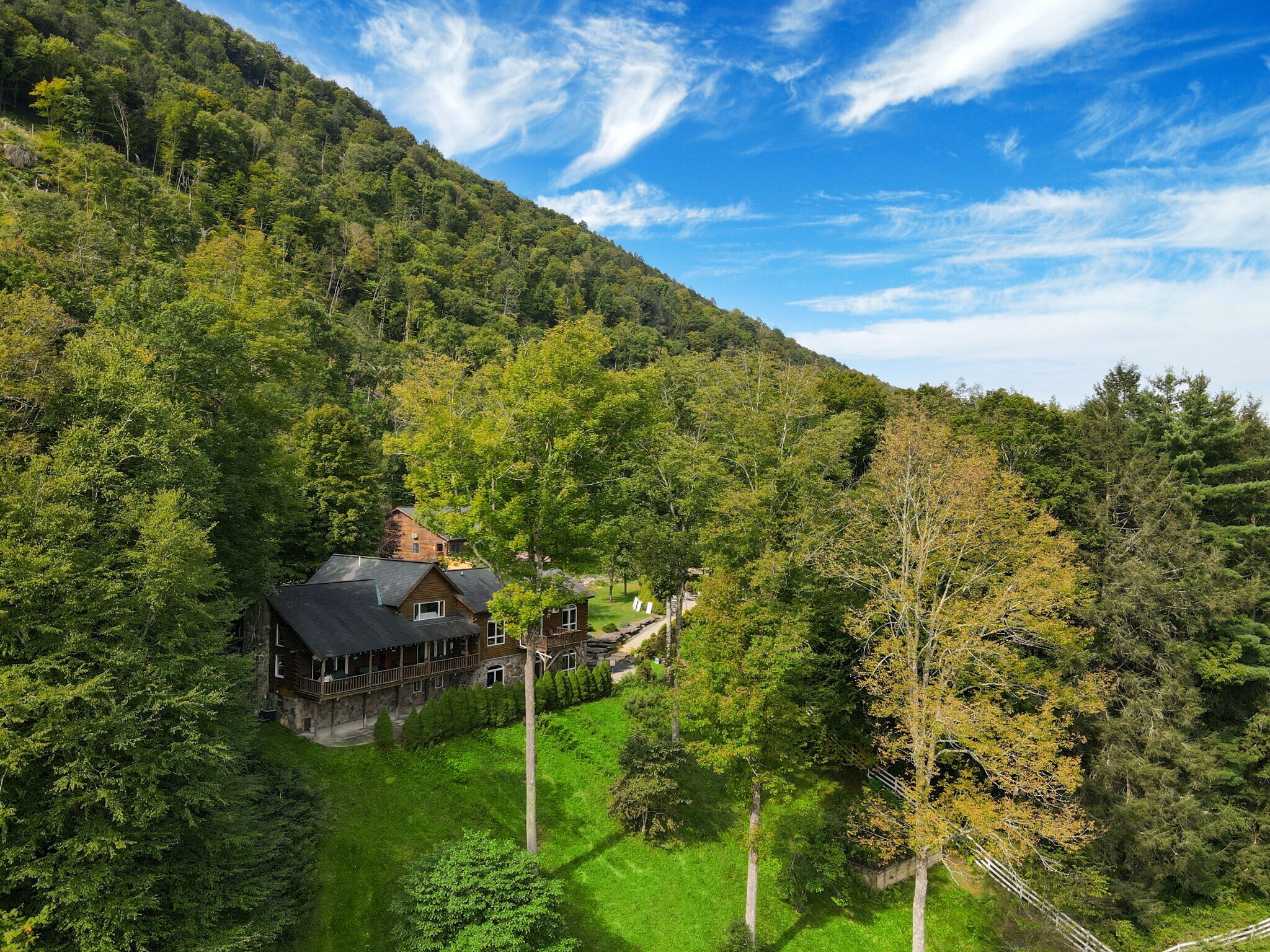 1880 Bodoit Rd, Fishs Eddy, NY à vendre Photo principale- Image 1 de 47