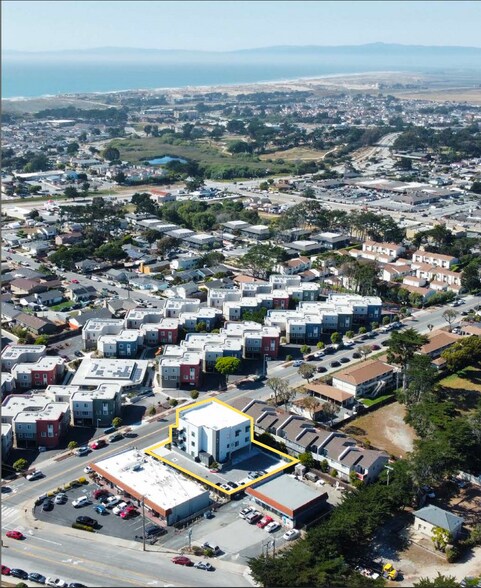 3108 Seacrest Ave, Marina, CA à vendre - Photo du bâtiment - Image 3 de 19