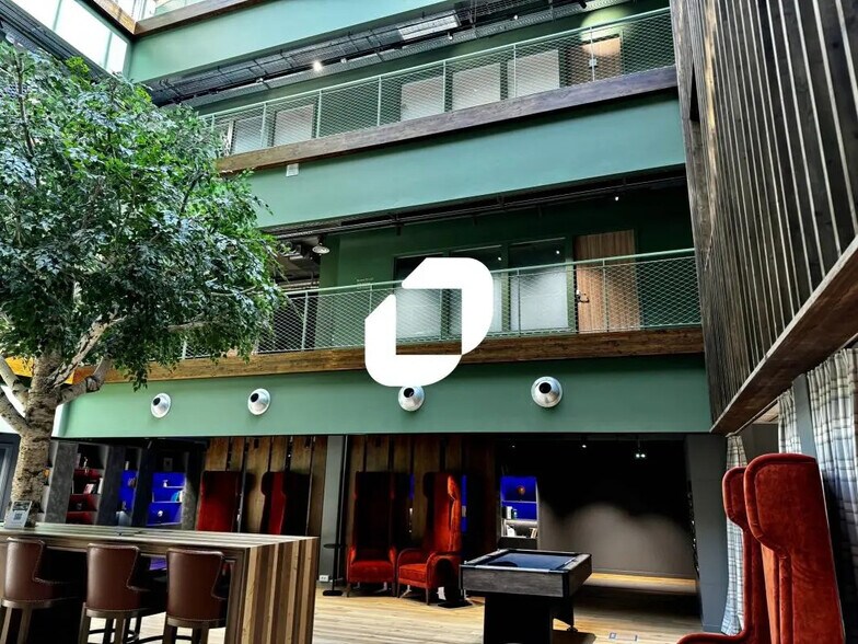 22 Chemin Du Vieux Chêne, Meylan à louer - Photo du bâtiment - Image 1 de 11