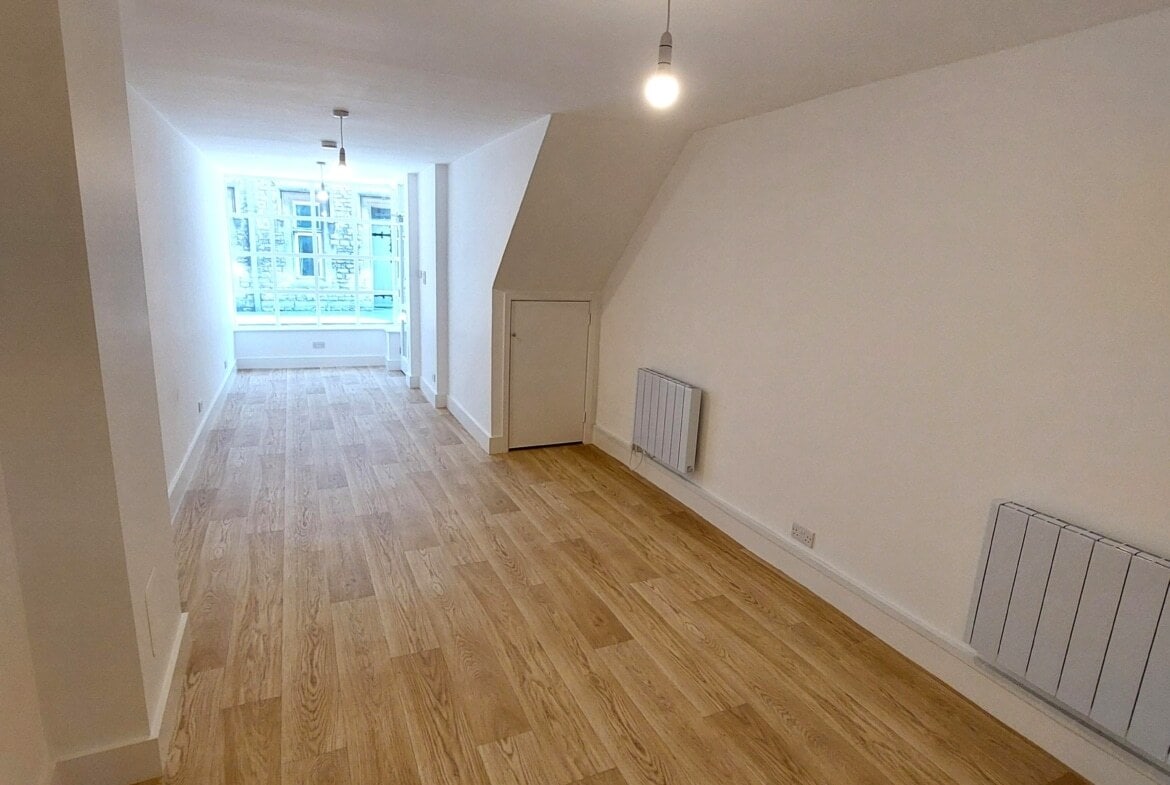 1 Silver St, Cirencester for lease Interior Photo- Image 1 of 4