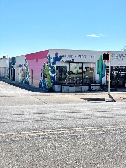 5501 N Lamar Blvd N, Austin, TX for lease - Building Photo - Image 2 of 3