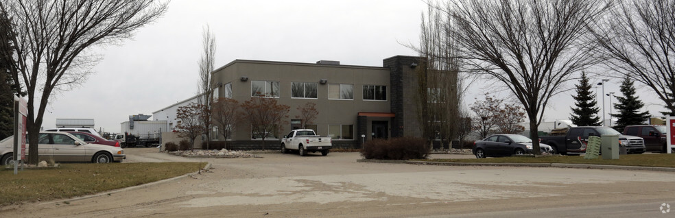 74 Liberty Rd, Sherwood Park, AB for lease - Building Photo - Image 3 of 8