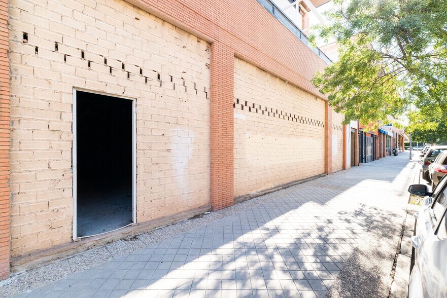 Calle Torre de las Cabezas, 12, Granada, Granada à vendre - Photo du bâtiment - Image 1 de 17