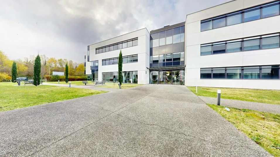 Office in Saint-Priest for lease Building Photo- Image 1 of 20