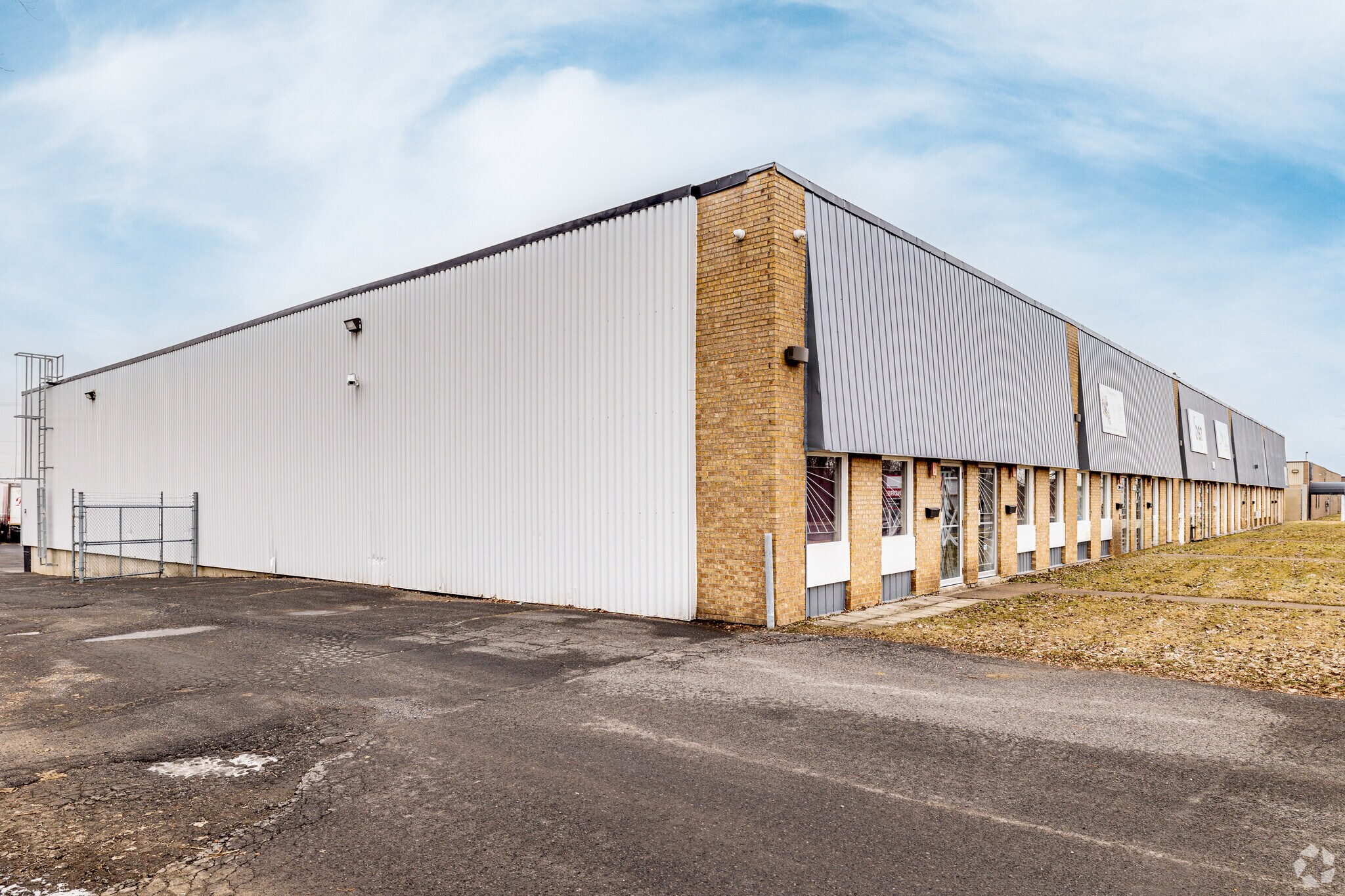 690-708 Boul Guimond, Longueuil, QC for sale Building Photo- Image 1 of 1