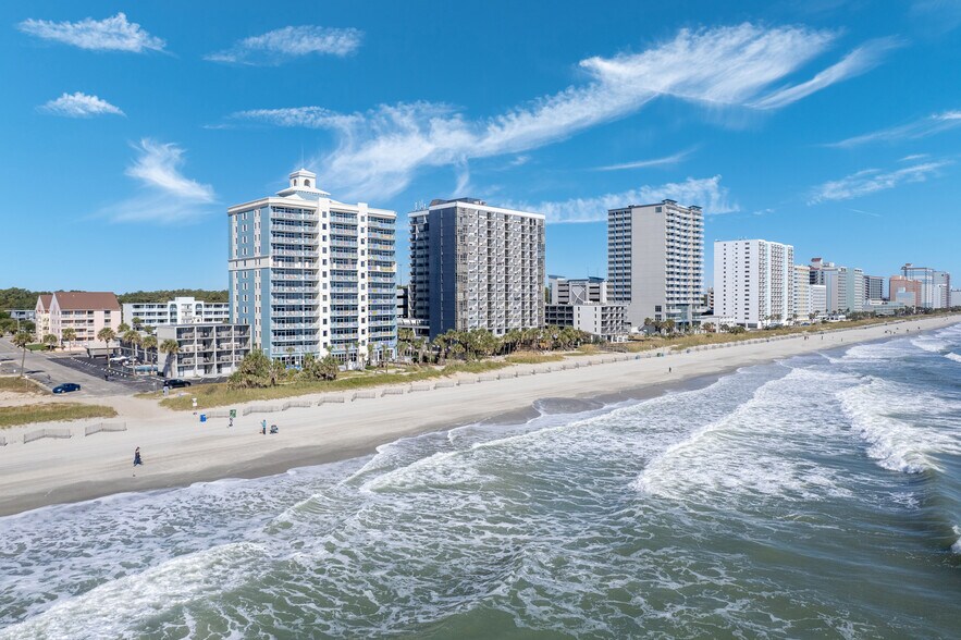 2711 S Ocean Blvd, Myrtle Beach, SC à vendre - Photo du bâtiment - Image 2 de 24