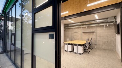 606 Venice Blvd, Venice, CA for lease - Commercial Listing Video 