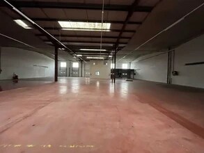 Bureau dans Corbas à louer Photo intérieure- Image 2 de 5