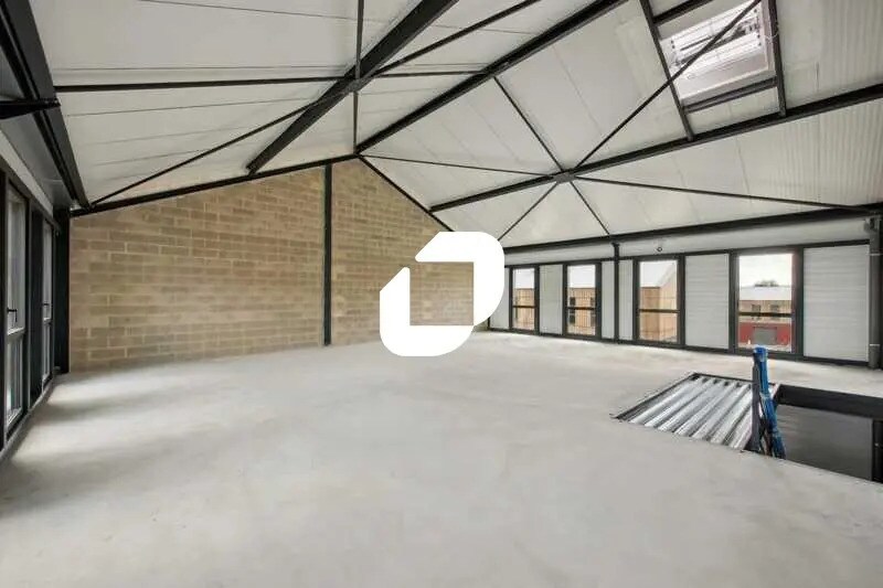 11 Rue Marin Angiboust, Marcoussis for sale - Interior Photo - Image 3 of 15