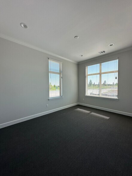 1630 W Prosper Trl, Prosper, TX à louer - Photo intérieure - Image 3 de 47