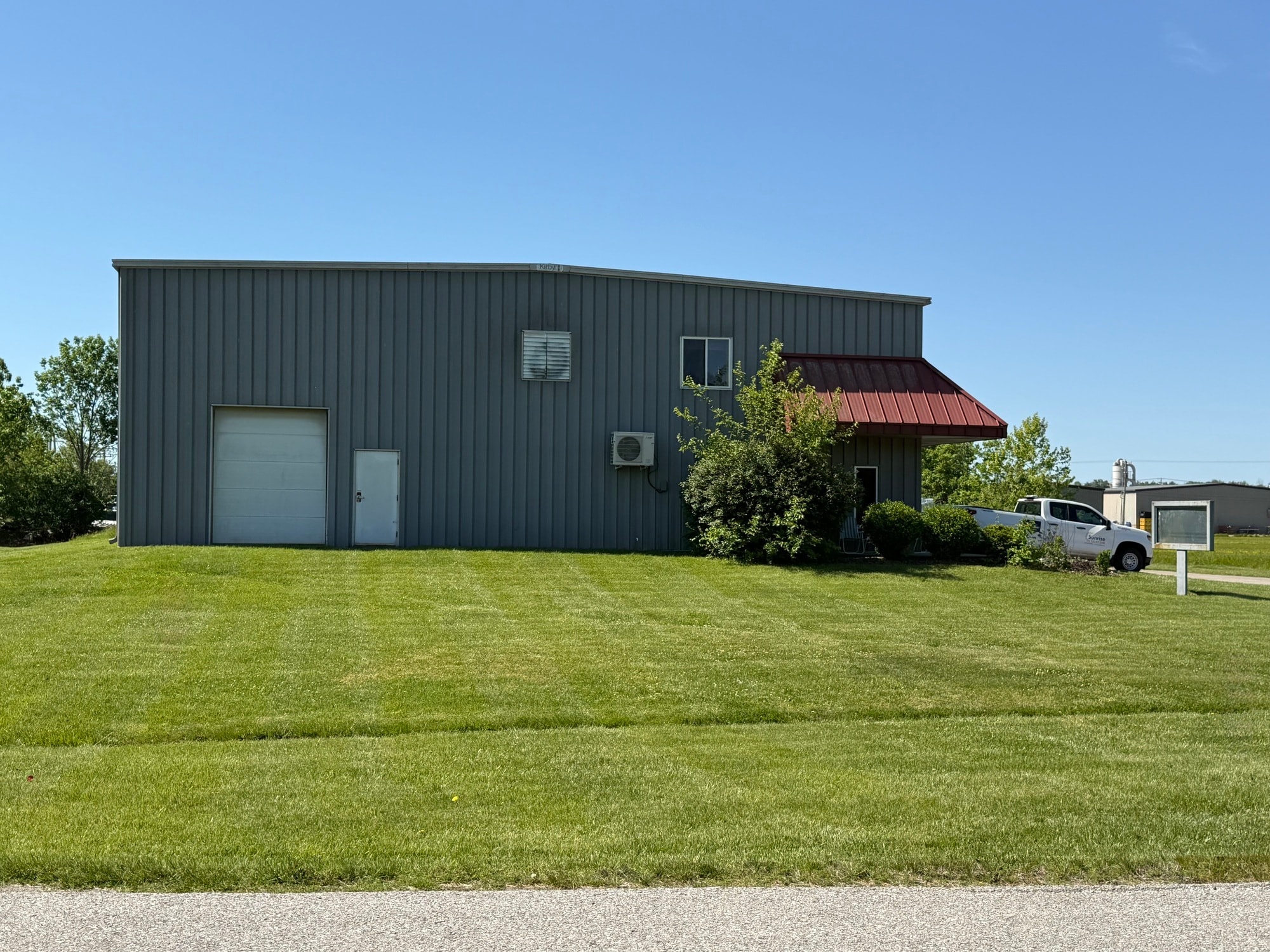 2214 St Joseph Industrial Park Dr, Evansville, IN for lease Building Photo- Image 1 of 20