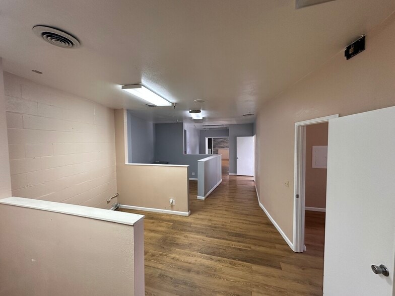 2011-2037 N Main St, Salinas, CA à louer - Photo intérieure - Image 3 de 8