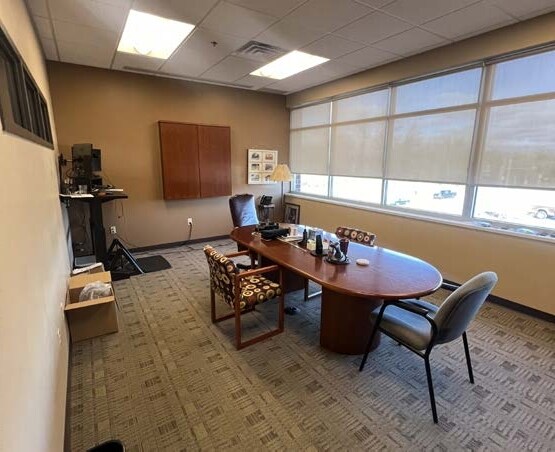 3913-3919 W Prospect Ave, Appleton, WI for lease Interior Photo- Image 1 of 2