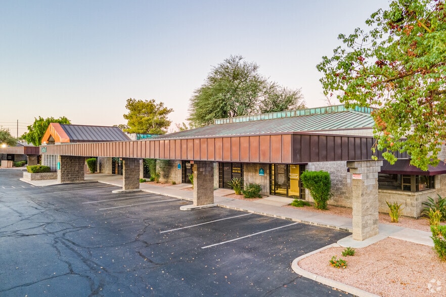 10601 N Hayden Rd, Scottsdale, AZ à vendre - Photo du bâtiment - Image 2 de 6