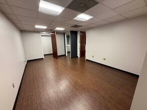 5102 W Village Green Dr, Midlothian, VA à louer Photo intérieure- Image 1 de 5