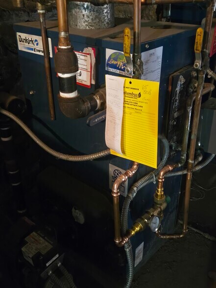 43 Baptist St, Swansea, MA à vendre - Photo du bâtiment - Image 3 de 23