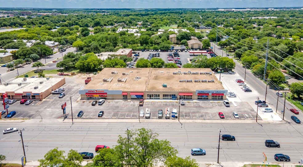 6623 S Zarzamora St, San Antonio, TX for lease - Building Photo - Image 2 of 4