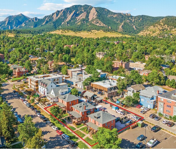 Plus de détails pour Boulder Student Housing Portfolio – Multi-résidentiel à vendre, Boulder, CO