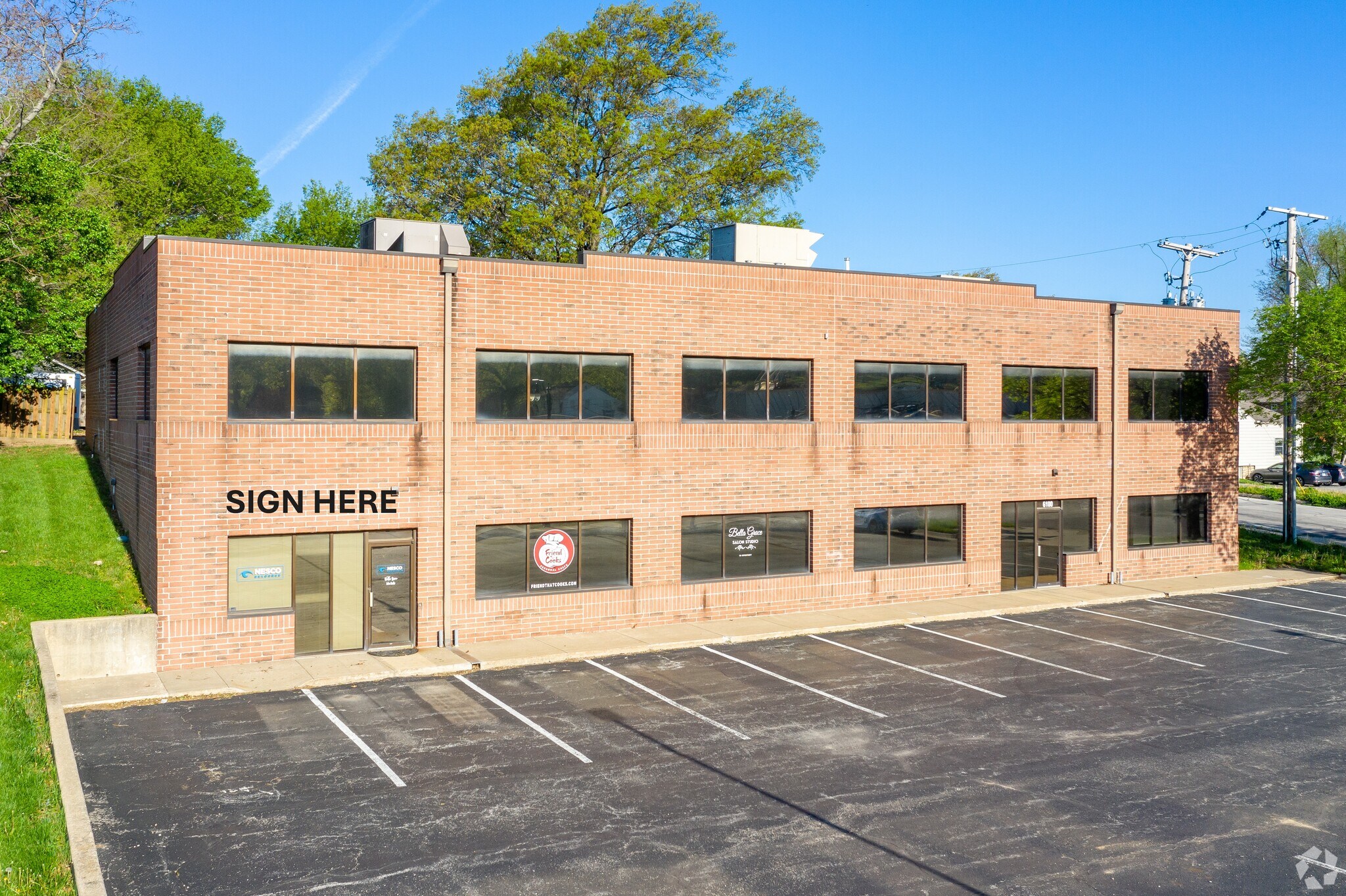 6100 Nieman Rd, Shawnee, KS for lease Primary Photo- Image 1 of 6