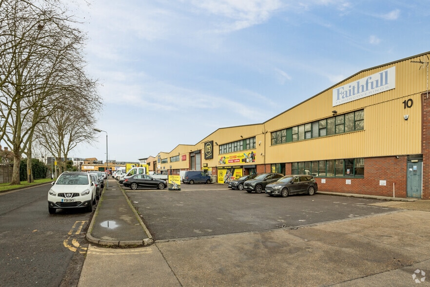 Waltham Park Way, London for lease - Building Photo - Image 3 of 3