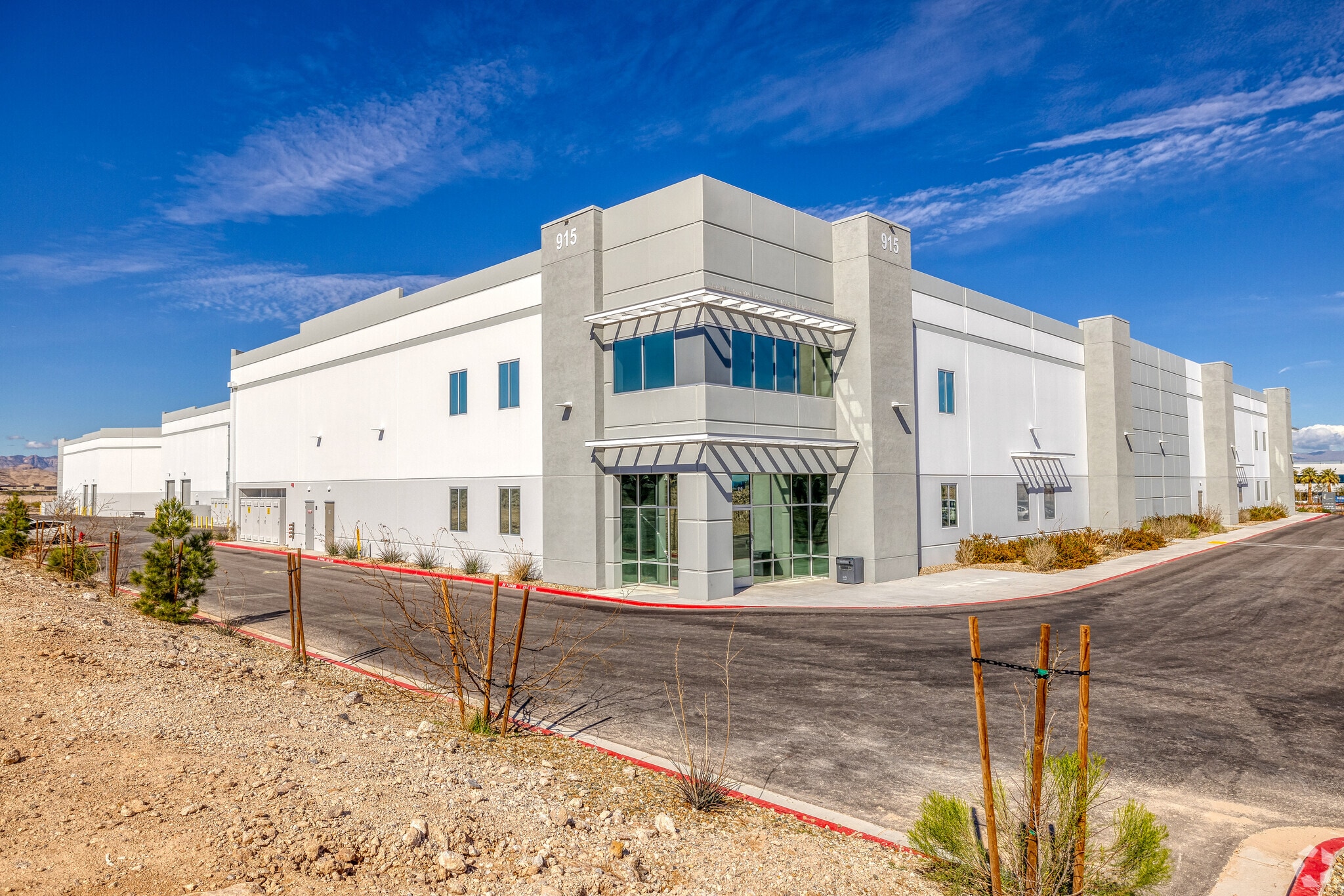 915 E Dale Ave, Henderson, NV for sale Primary Photo- Image 1 of 7