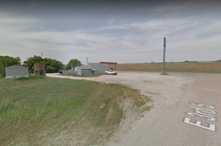 12966 IH 35, Moore TX - Terrain de camping