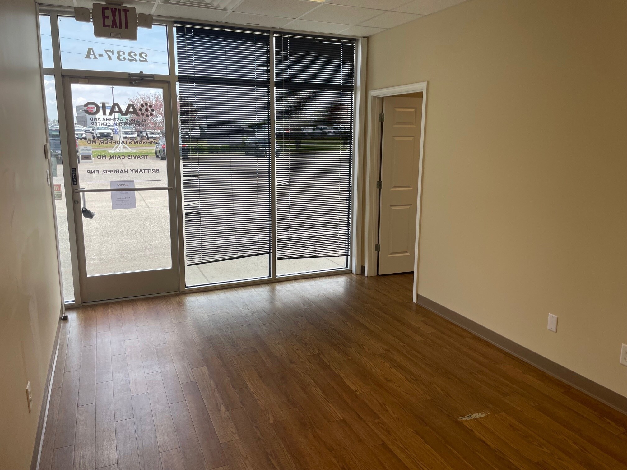 2237 Lowes Dr, Clarksville, TN for lease Interior Photo- Image 1 of 6